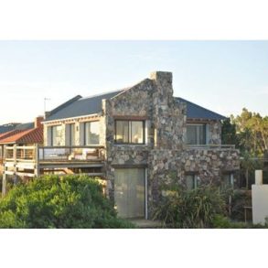 Uy012  Casa sobre el mar Punta del Este