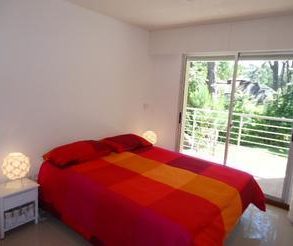 Uy 052 Apartamento ubicado en la Brava a 2 cuadras de la playa
