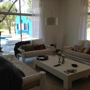 Uy 022 Casa en Alquiler en José Ignacio