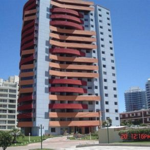 Uy 31 Excelente 2 dorm , 150 mts de Playa Brava