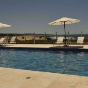 Uy 035 Alquiler apartamento a 30 mts. de la playa Montoya.