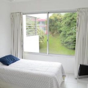 Uy 035 Alquiler apartamento a 30 mts. de la playa Montoya.
