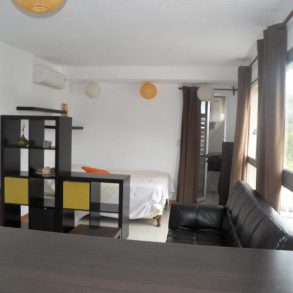 Uy  108   Monoambiente , 150 mts de Playa Brava