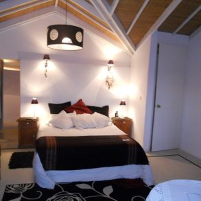 Uy 071 Alquiler venta excelente casa a una cuadra del mar con magníficas vistas