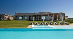 Uy  074  Emprendimiento inmobiliario Las Garzas, ubicado en Km 208 de Ruta 10, Departamento de Rocha.