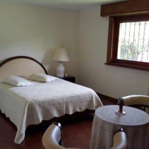 Uy  081  Importante propiedad a pasos de Playa Mansa