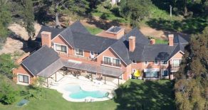 Uy 088  La Mansión  es una elegante edificación en estilo inglés