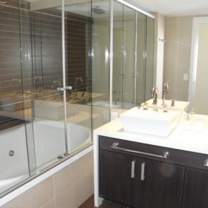 Uy  105 Departamento de primer nivel con excelente vista al mar