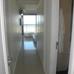 Uy  105 Departamento de primer nivel con excelente vista al mar