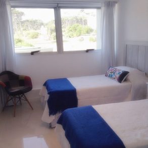 Uy  111  Departamento en alquiler Playa Bikini, Manantiales