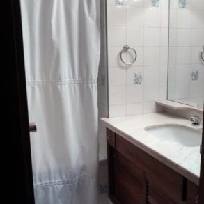 Uy  109  Excelente vista al mar, apartamento en piso alto