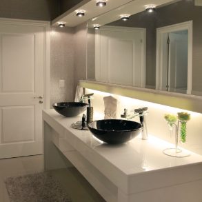 Uy 113  Casa en alquiler,8 suites