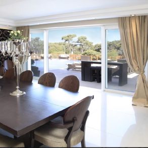 Uy 113  Casa en alquiler,8 suites