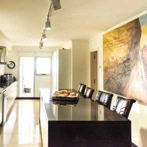 Uy  117  Penthouse con terraza frente al mar