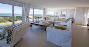 Uy  122  Exclusivo piso frente al Mar