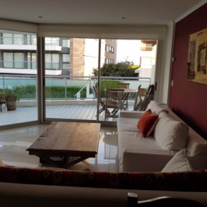 Uy  126  A pasos del mar y con gran ubicación