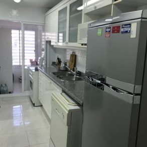 Uy 154 Torre de categoría con todos los servicios.